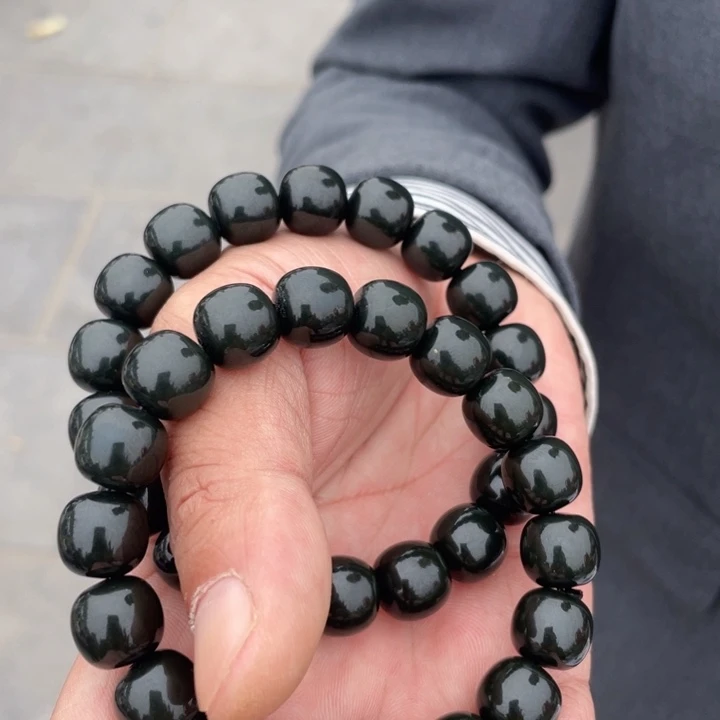 和田玉未镶嵌手链多样性发货，发其一