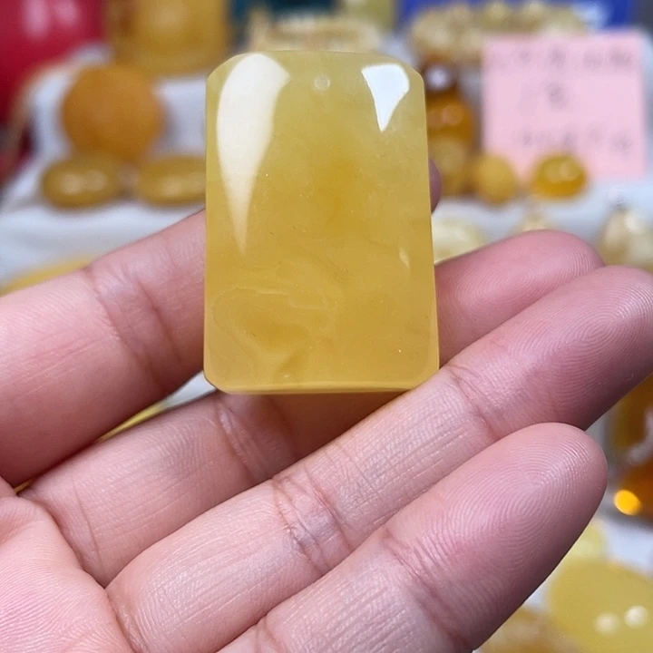 蜜蜡未镶嵌颈饰蜜蜡无事牌