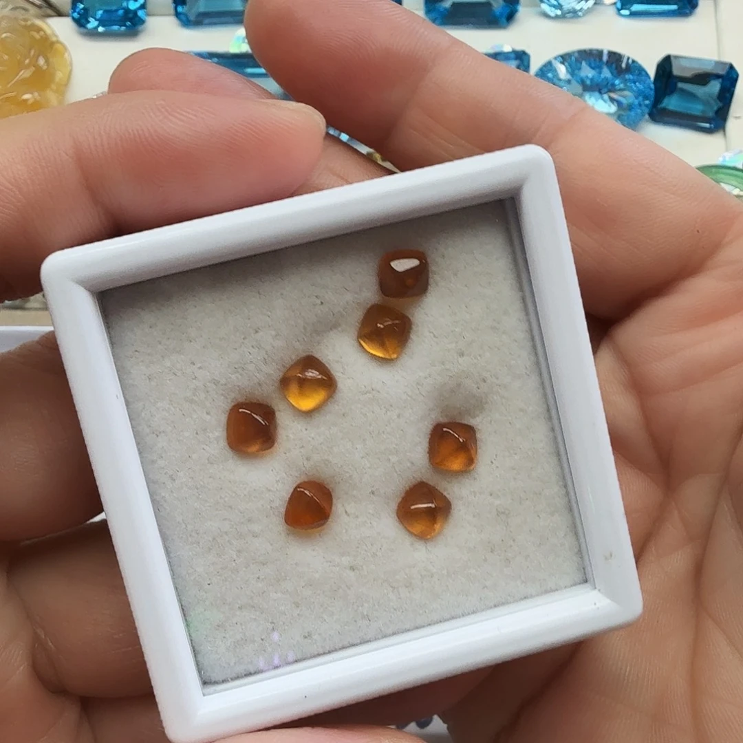 珠宝半成品石榴石未镶嵌抢购福利价，多样性随机发一颗