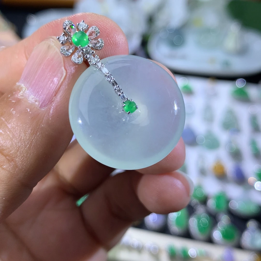 翡翠18K金镶嵌吊坠(不含链)