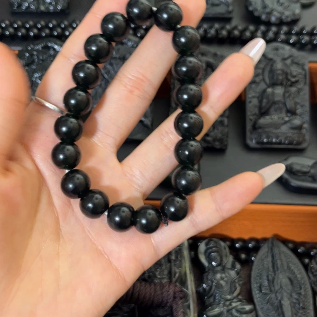 ****飞蛇纹石玉未镶嵌颈饰