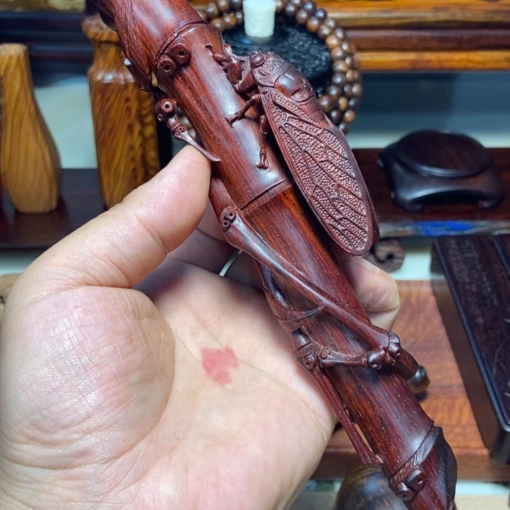 檀香紫檀（小叶紫檀）知足摆件