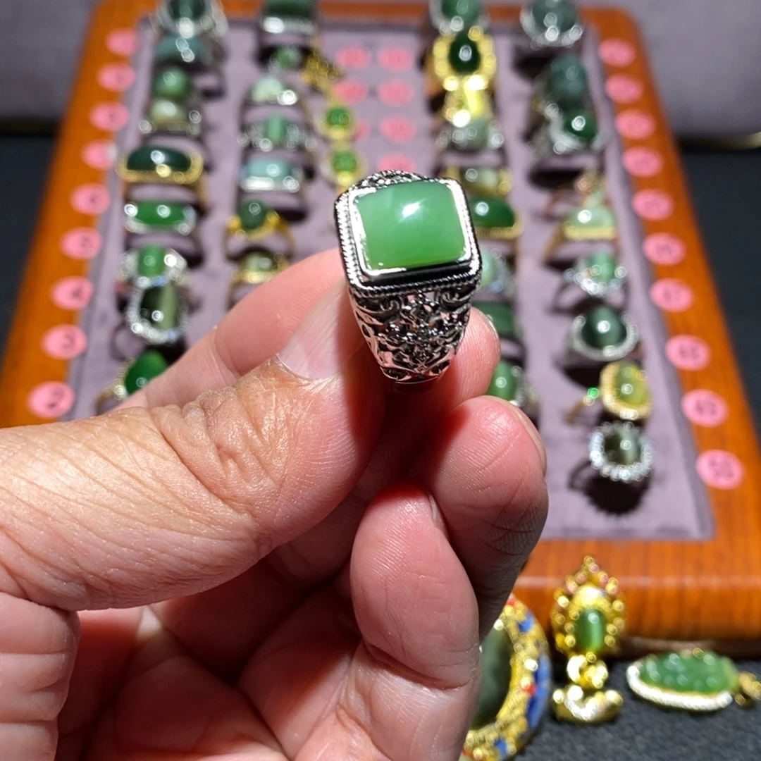 和田玉未镶嵌戒指