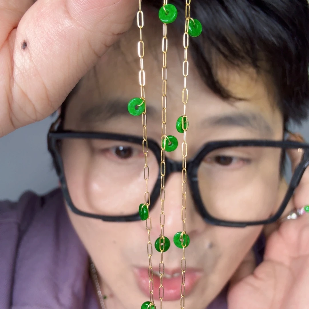 翡翠18K金镶嵌颈饰一件