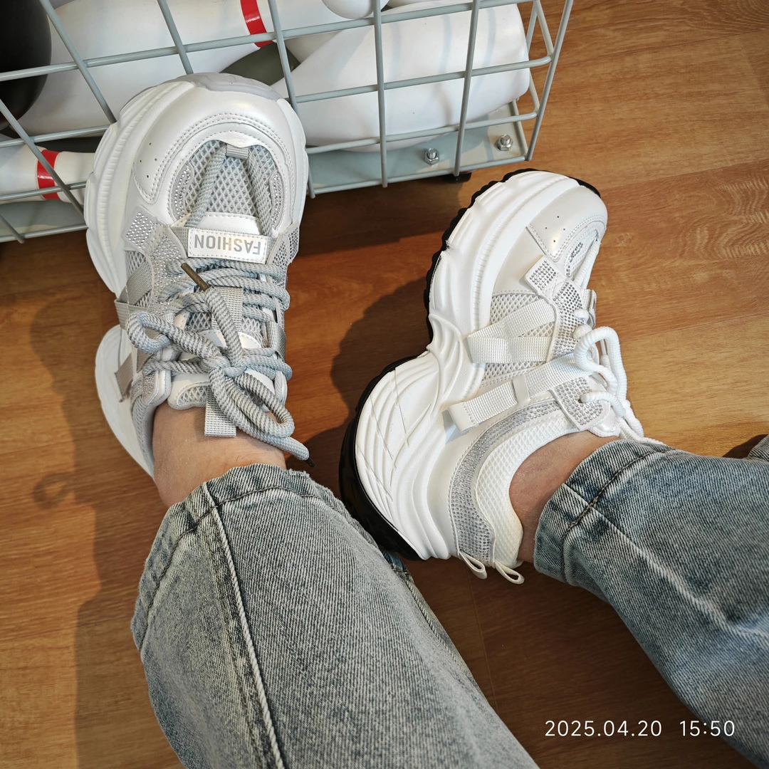 2025夏季新款轻便高颜值老爹鞋透气厚底（漂亮8907-6）