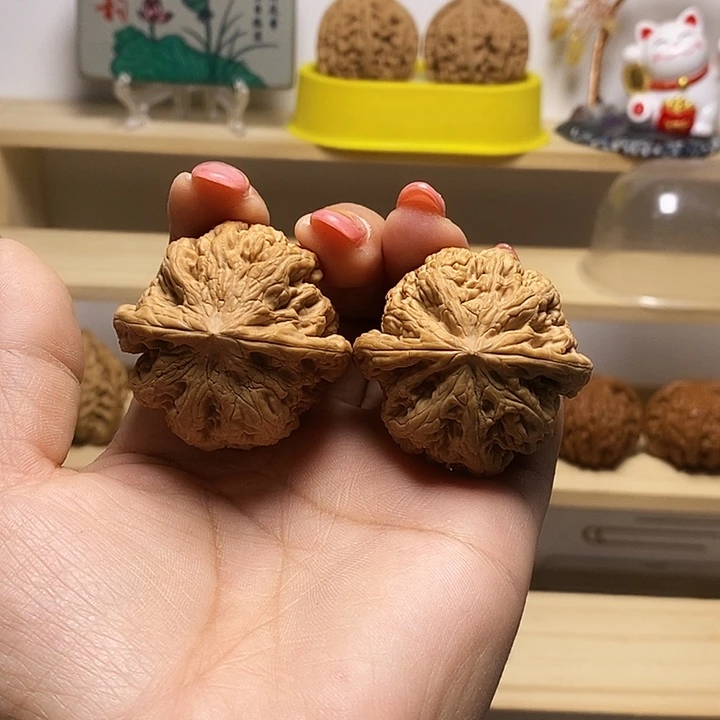 n***942尺寸的大粗筋核桃