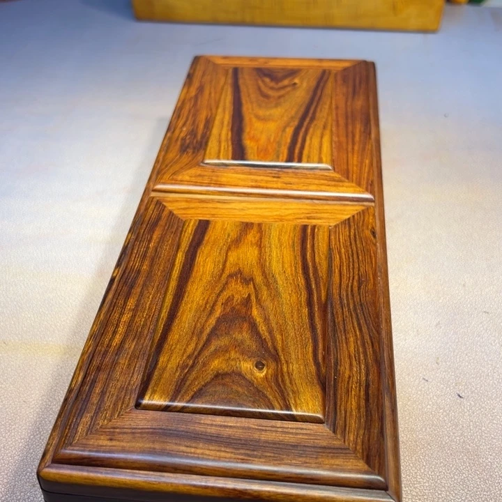 年***生机关盒。