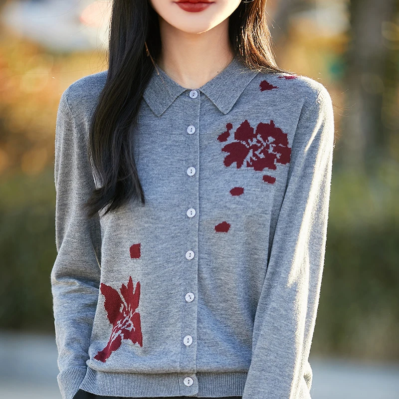 春秋精纺羊毛开衫女时尚Polo领枫叶提花衬衣宽松气质针织衫PY6170