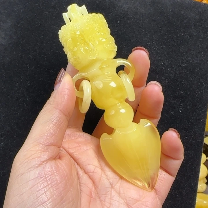 蜜蜡珠宝奇石未镶嵌