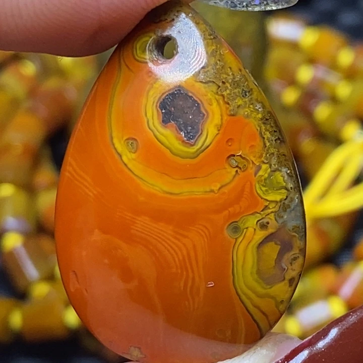 玛瑙/玉髓颈饰未镶嵌