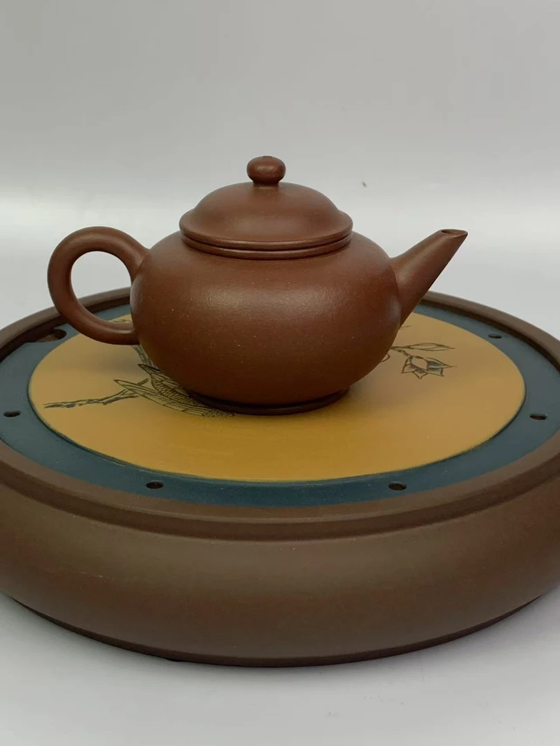 原矿紫砂底槽清泥水平小容量全手工家用泡茶功夫茶壶220cc左右。
