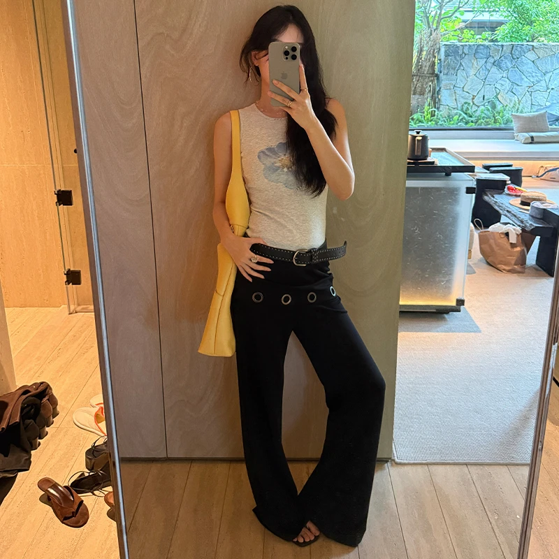 Seyora【bella 黑色】铆钉洞眼镂空休闲裤修身长裤 K34933SY52