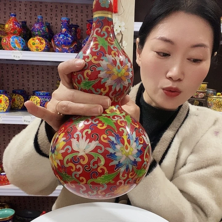 阿***）扇子景泰蓝的天空和大海一样美丽