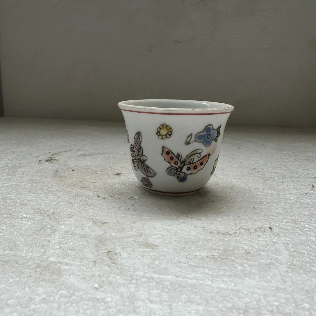 景德镇手绘蝴蝶酒杯高温陶瓷