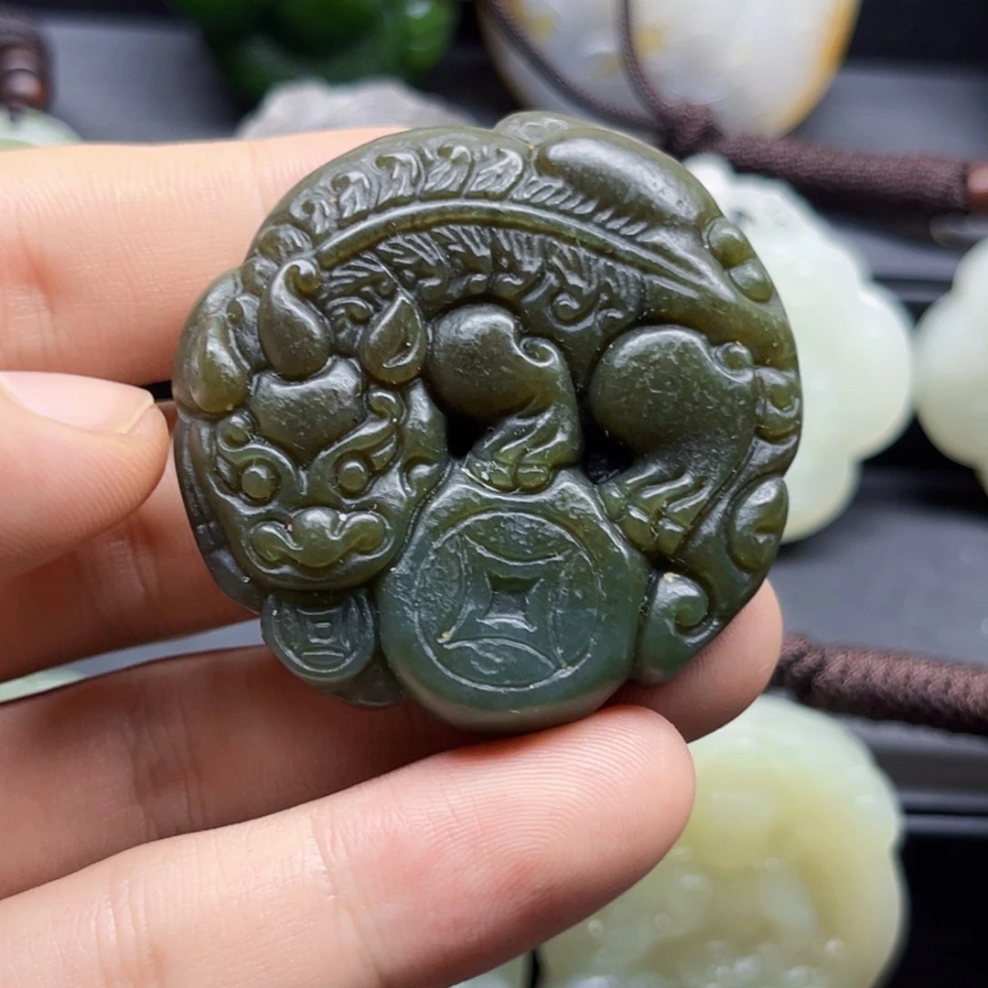 和田玉未镶嵌颈饰和田玉