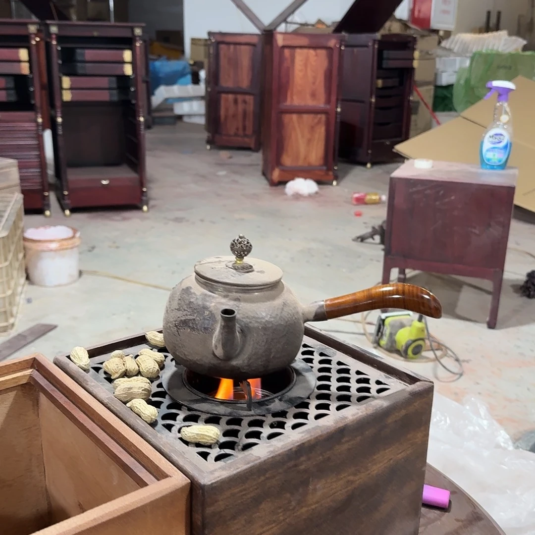 *****木（非红木类）铜壶一把