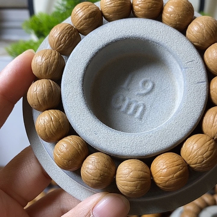 猴头核桃手串聚宝盆