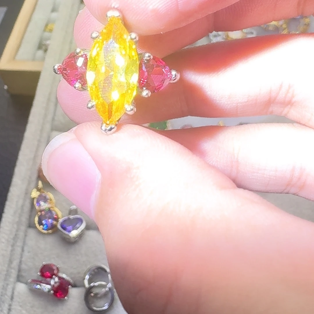 银S925镶嵌戒指水晶
