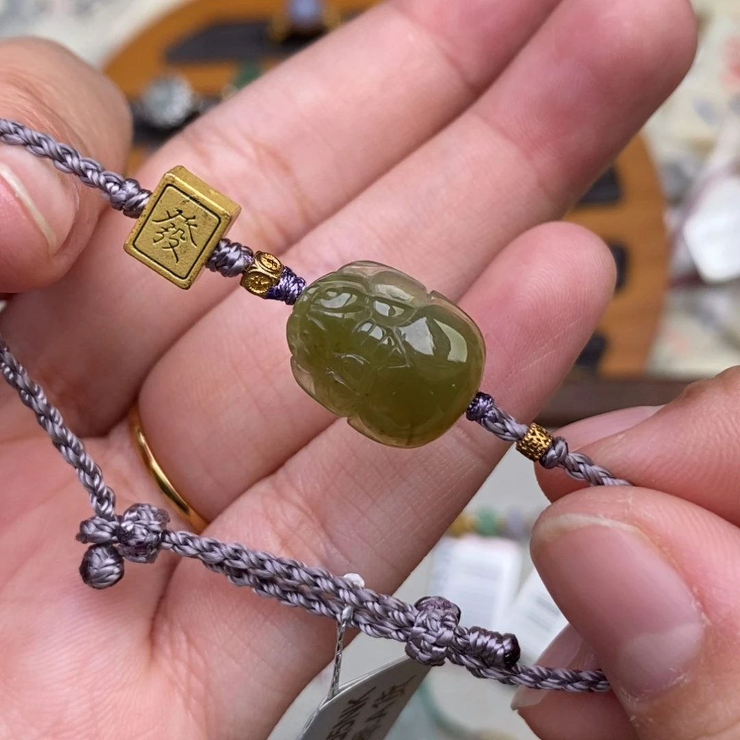 翡翠未镶嵌挂件一