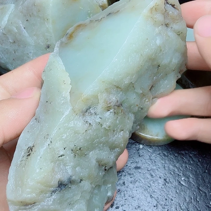 冷***未镶嵌和田玉（糖玉）珠宝奇石