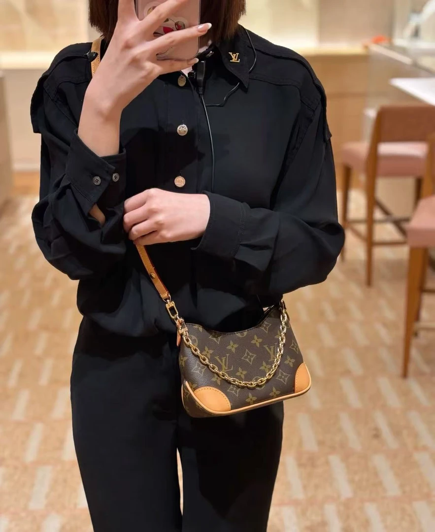 99新 LouisVuitton/路易威登 黄牛角 nano /99新/优选