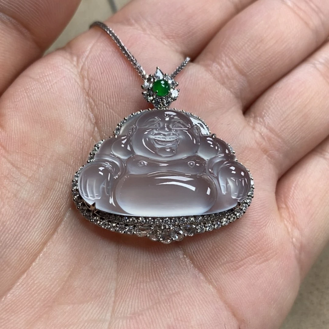 翡翠颈饰18K金镶嵌老坑玻璃种纯白起钢一刀切笑佛