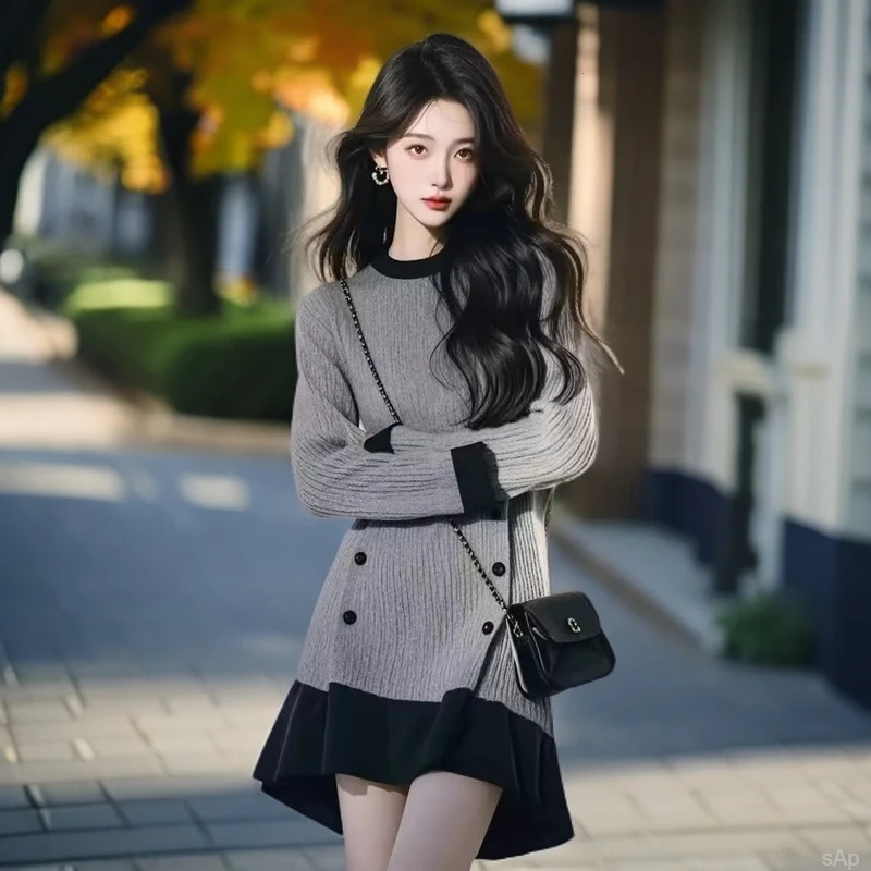 小香风高级感超好看法式今年流行穿搭短裙2025秋冬新款针织连衣裙