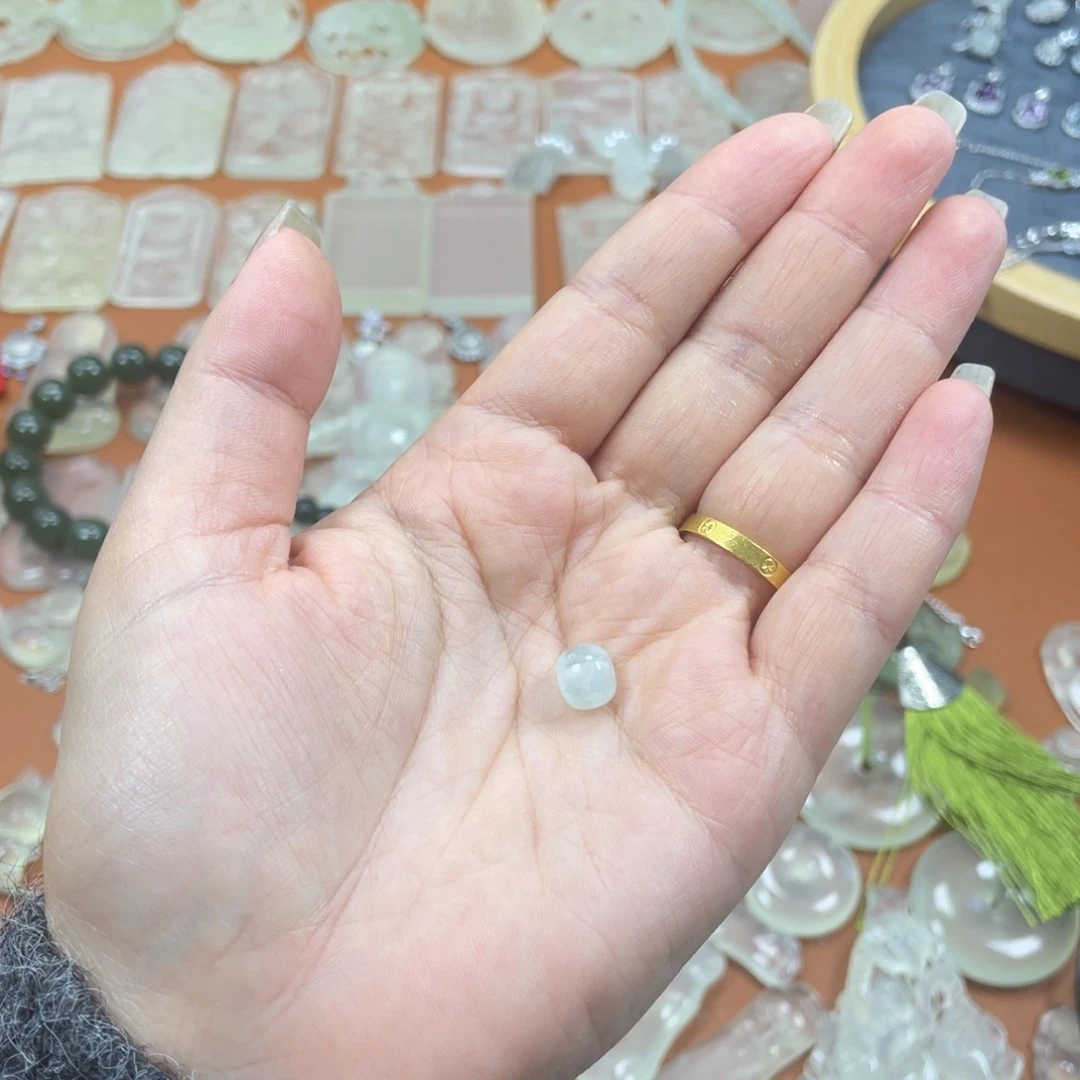 是****蛇纹石玉未镶嵌多样性随机发一