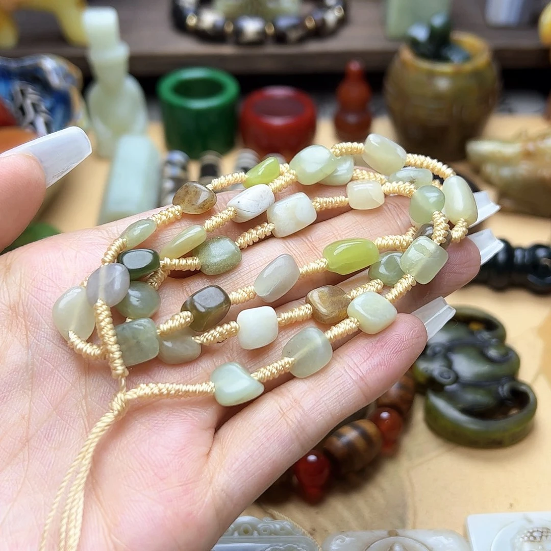 蛇纹石玉未镶嵌颈饰