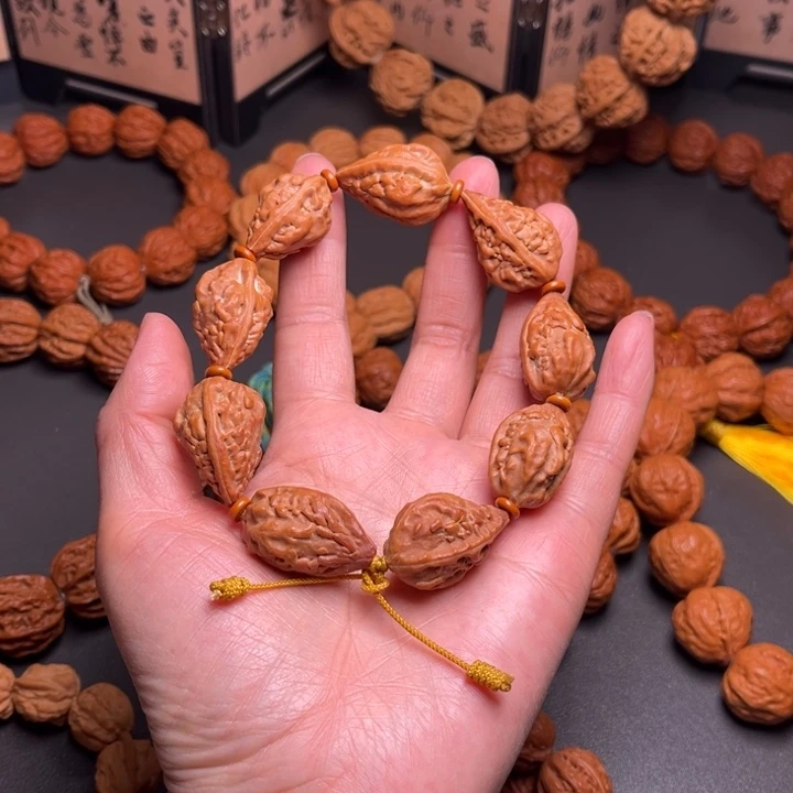 春***熙文玩核桃手串麒麟角