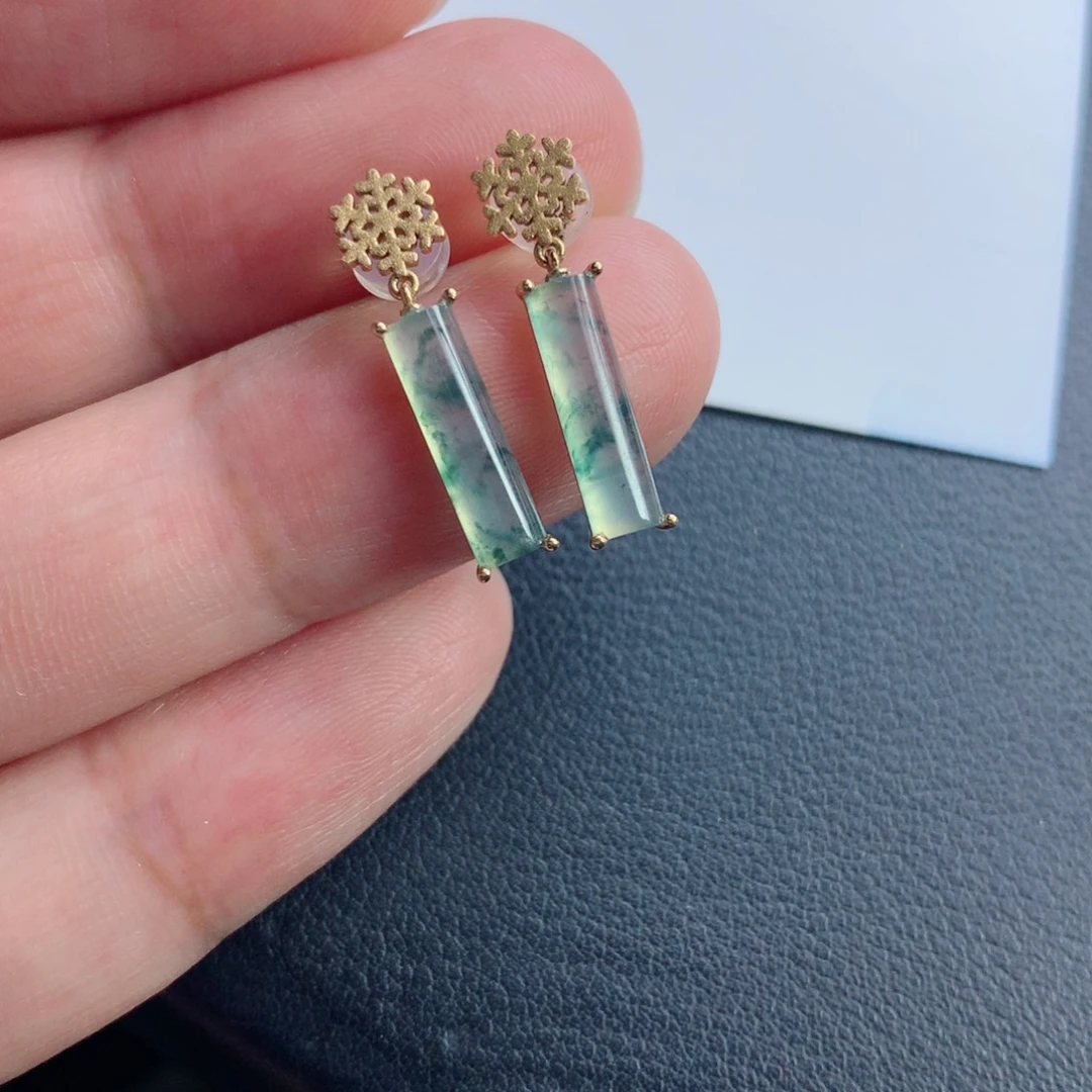 颈饰未镶嵌翡翠耳钉