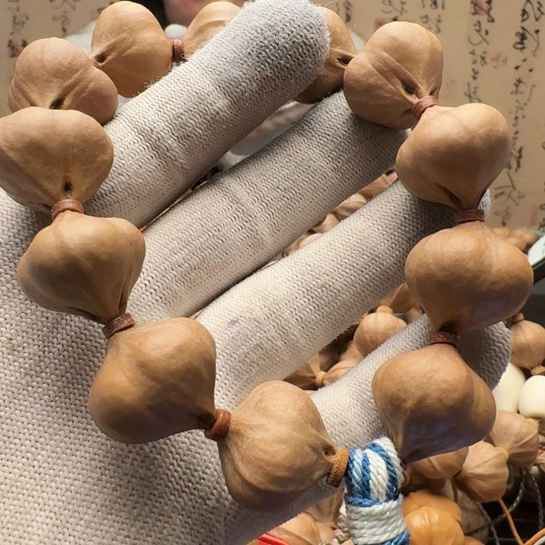 原***吖手串橄榄核三面佛蜜桃臀