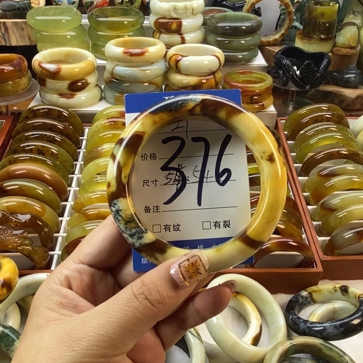 蛇纹石玉未镶嵌手镯63.5