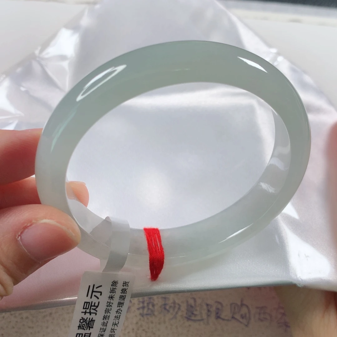 未镶嵌手镯（贵妃镯）翡翠271