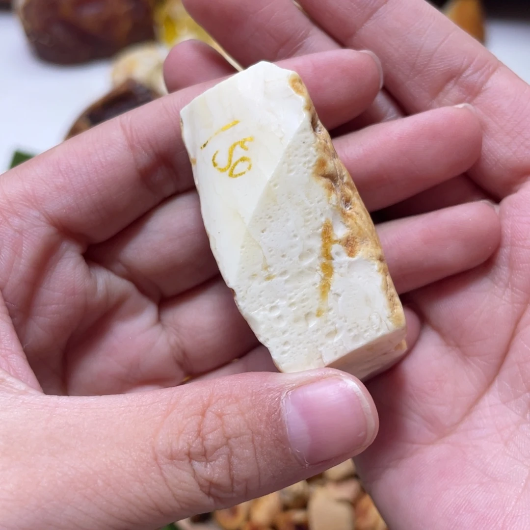 定制琥珀天然原矿