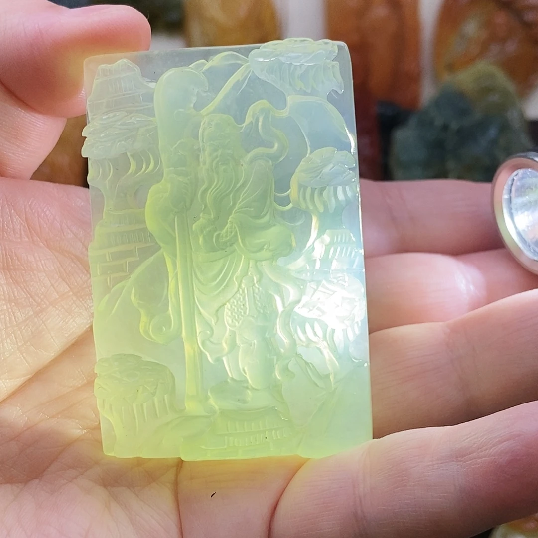 蛇纹石玉未镶嵌颈饰精品关公