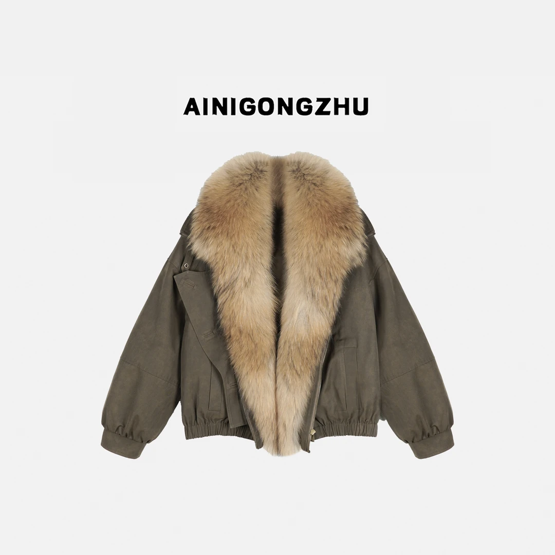 AINIGONGZHU/艾妮公主秋冬女装貉子毛领90白鹅绒羽绒服外套Y6512