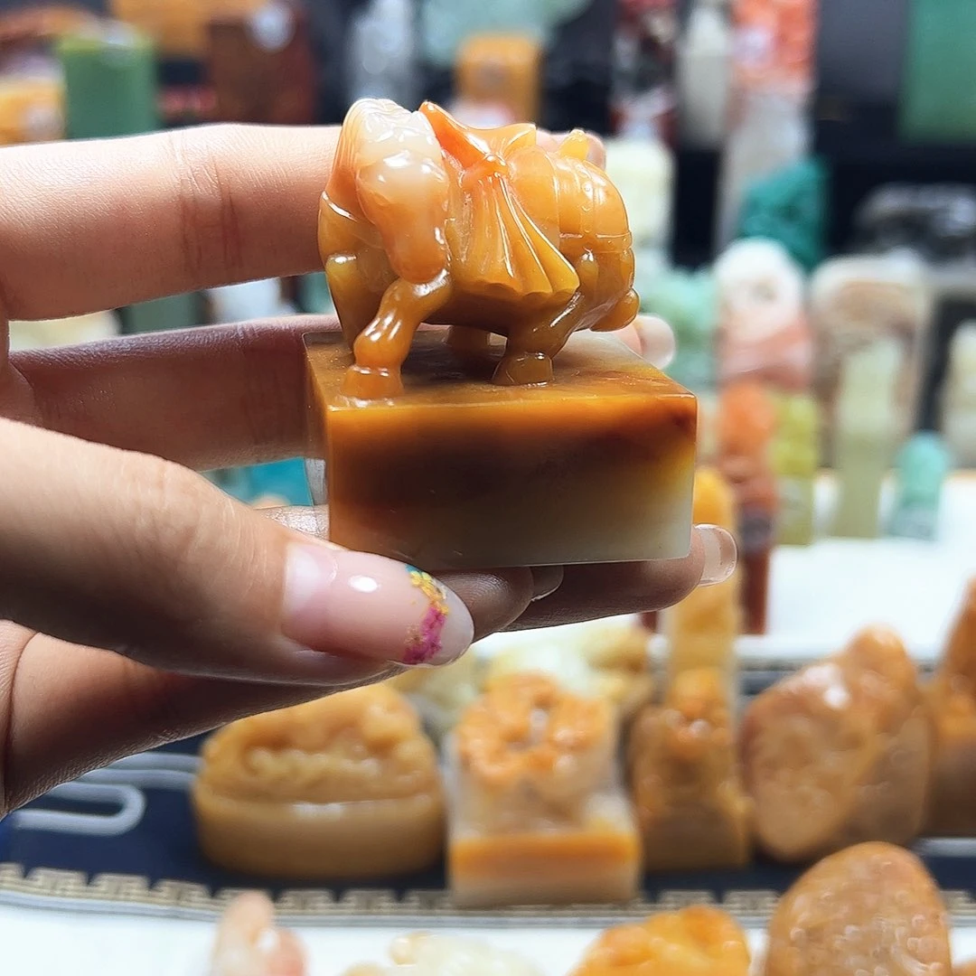 寿山石印石大****糖寿山石摆件