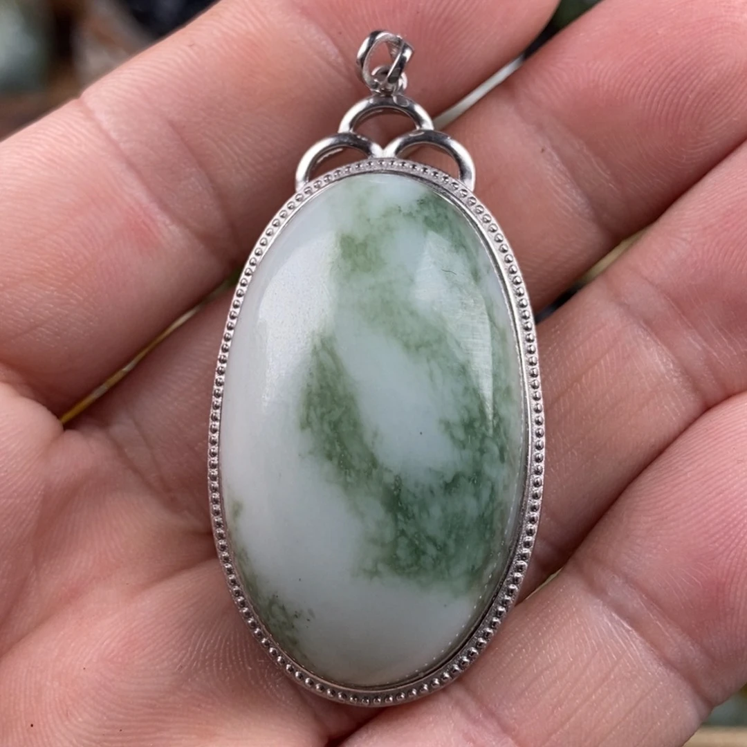 透闪石-蛇纹石玉挂件铂Pt900镶嵌