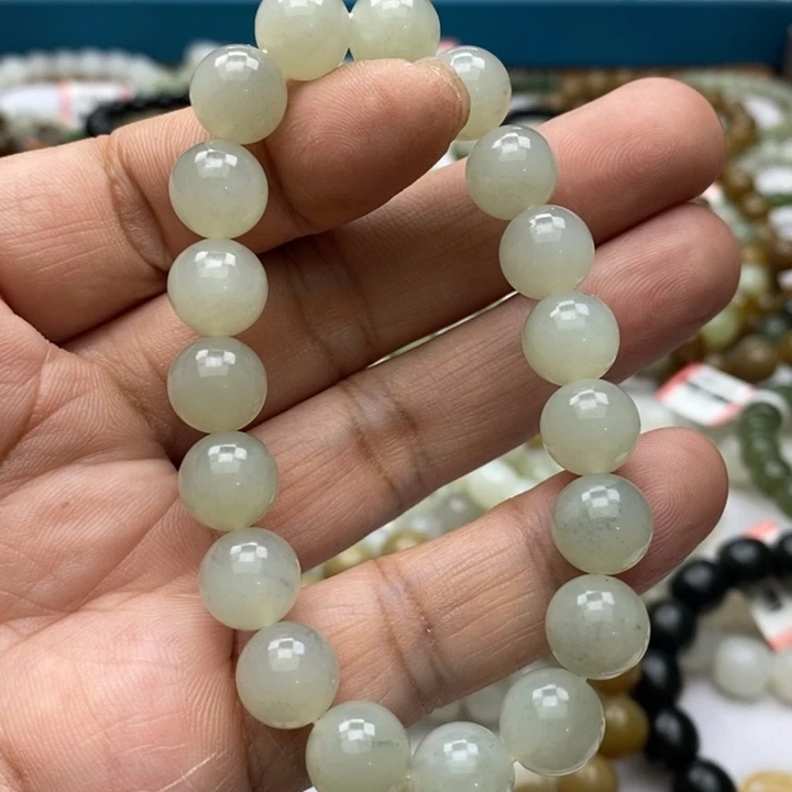 和田玉未镶嵌手链