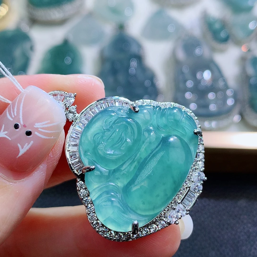 翡翠颈饰未镶嵌翡翠