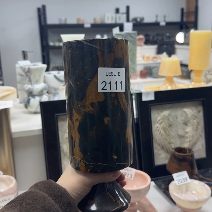 L。  2111。