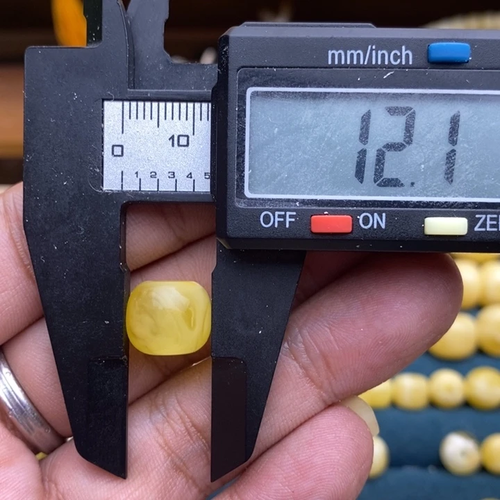 裸石琥珀未镶嵌35号12*10.3喇叭口微瑕