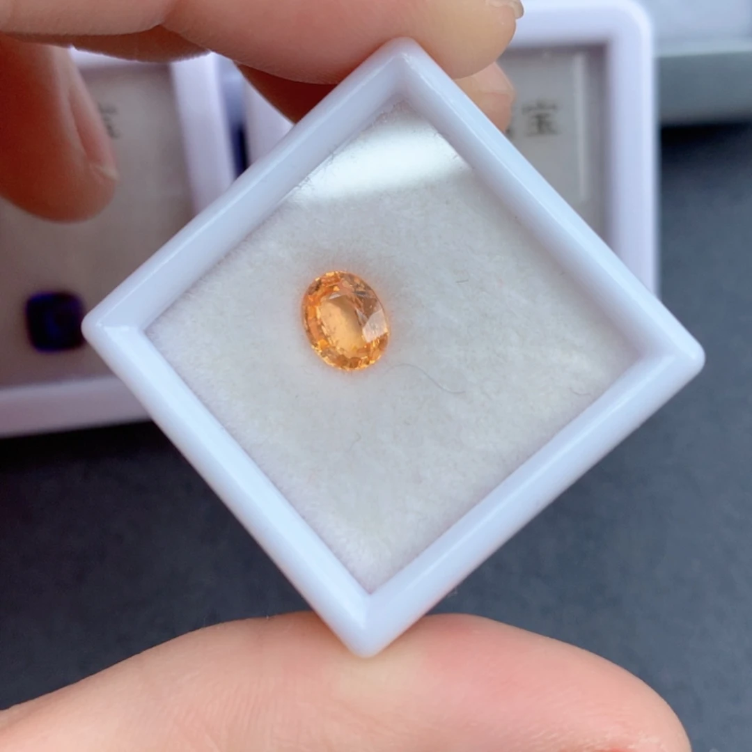 石榴石（芬达石）1.1克拉裸石未镶嵌