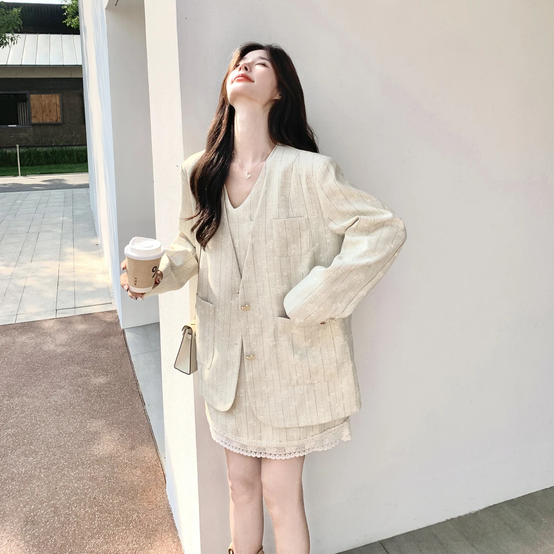 韩剧女主穿搭小香风套装女2025秋季精致气质西装外套背心裙两件套