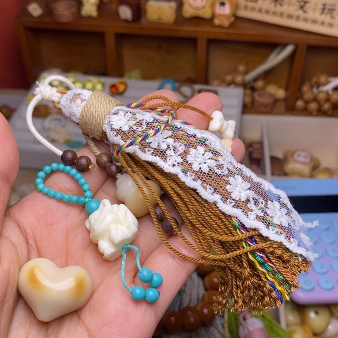 小***子吊坠猴头核桃爱心九尾狐绿跑焦糖玛奇朵