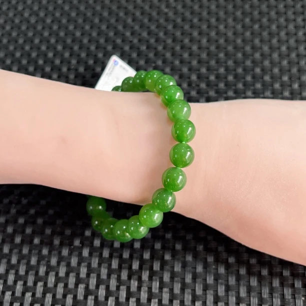 【老冰底辣阳绿无矿点】俄老料碧玉夹层冰细料约8mm素圈手串