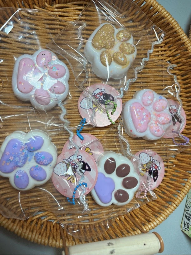 高颜值解压捏捏乐慢回弹，泥感，猫爪