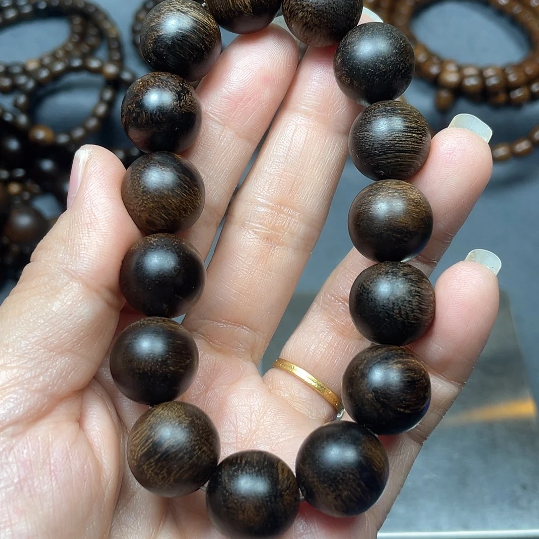 沉香手串白棋瘤疤1.5