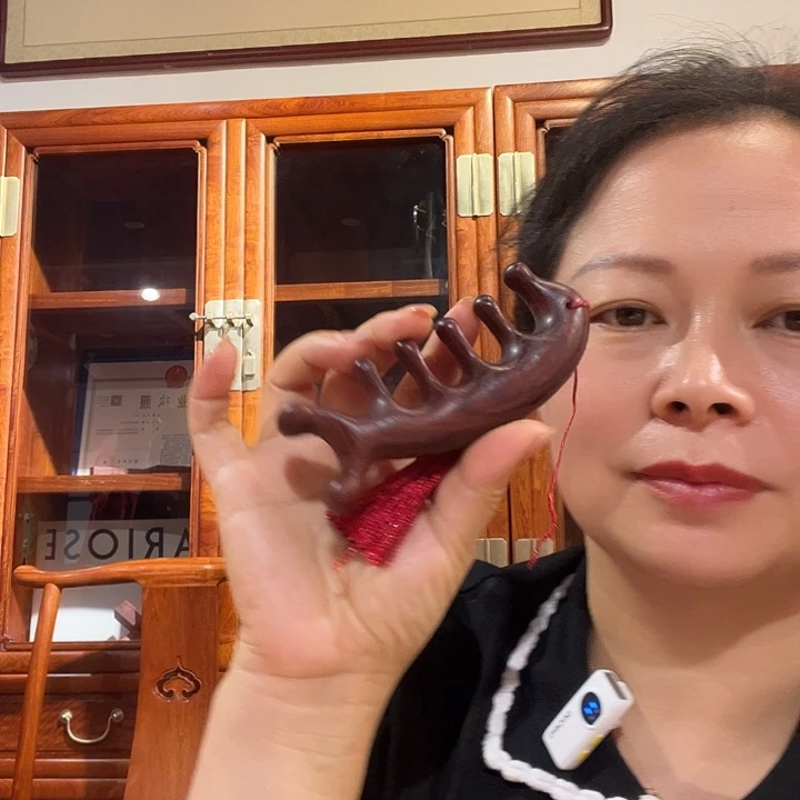 实木绿檀梳子健康环保